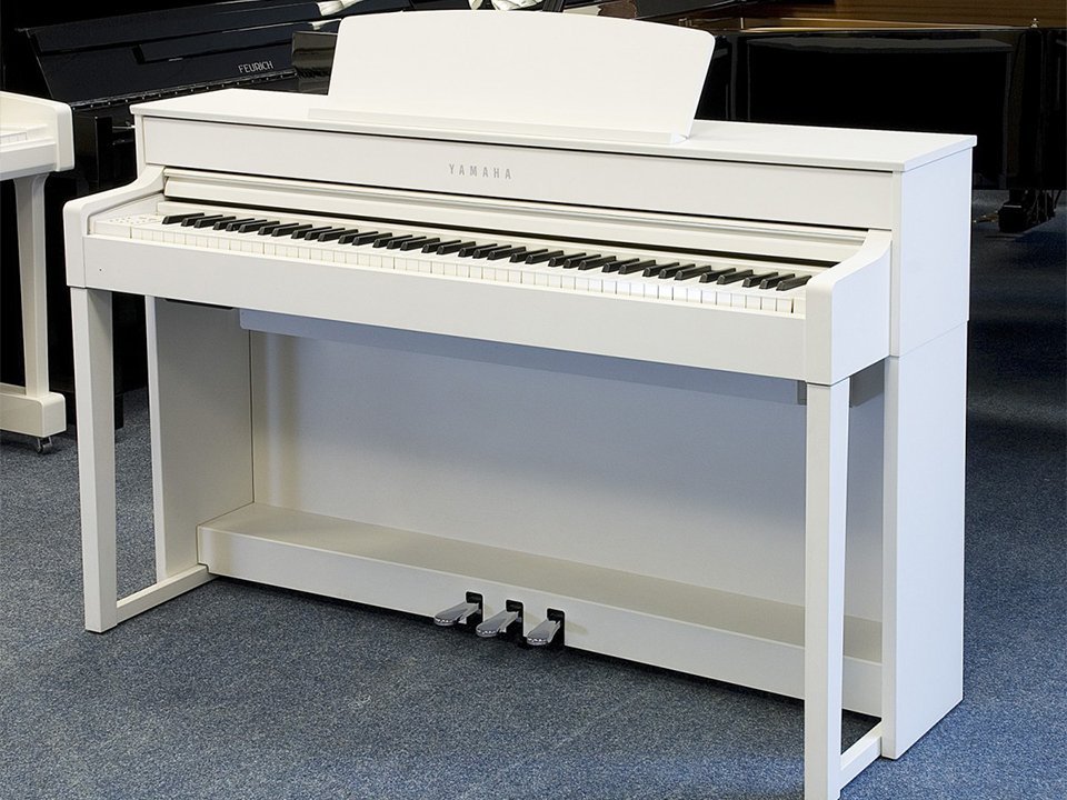 YAMAHA CLP-575 WH - Đánh giá chi tiết tại Piano House